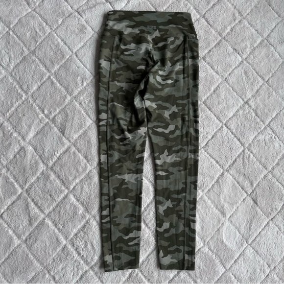 Victoria's Secret PINK | Green Camo Ultimate high waist leggings | Size Small - Picture 4 of 14